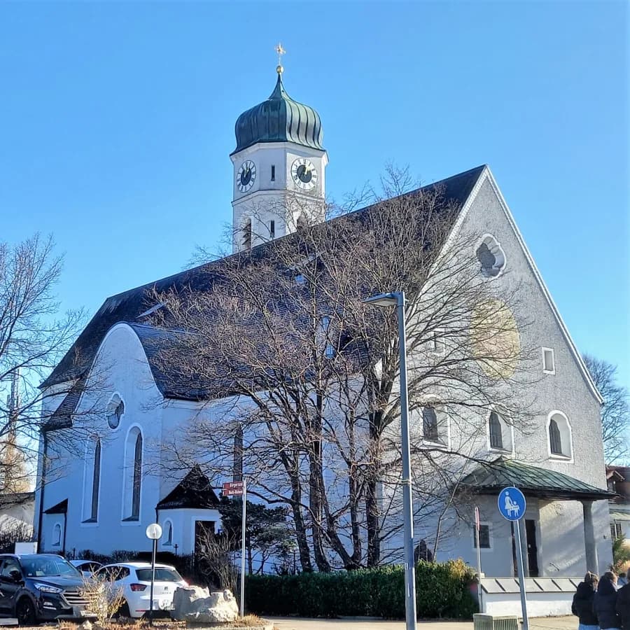 Herz-Jesu-Kirche in Bruckmühl